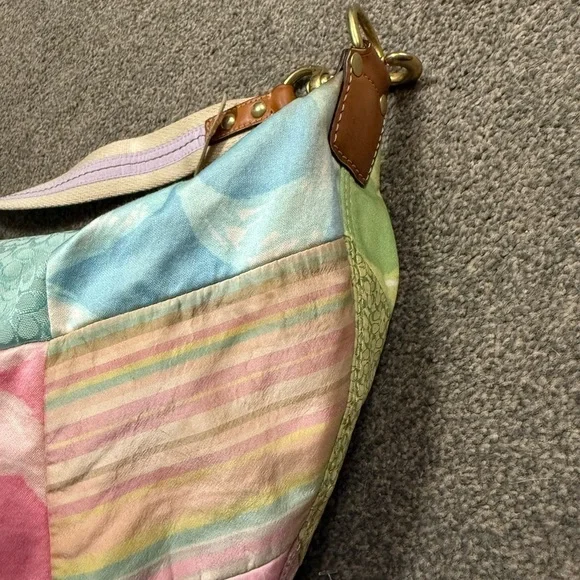 Coach Hampton Pastel Patchwork Signature Print Hobo Bag Colorful SpringSummer - Picture 4 of 6